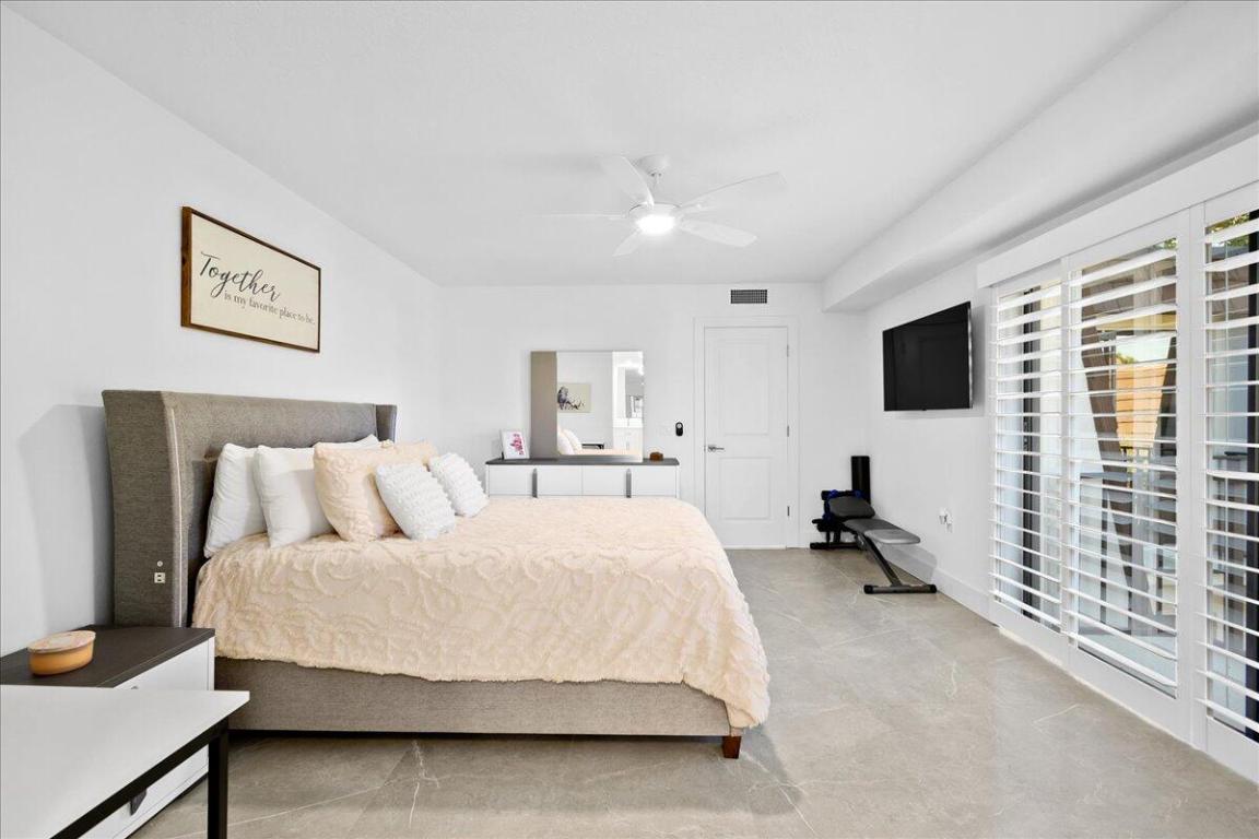 GARDEN LAKES AND GARDEN SQUARE SHOPS - Residential Lease