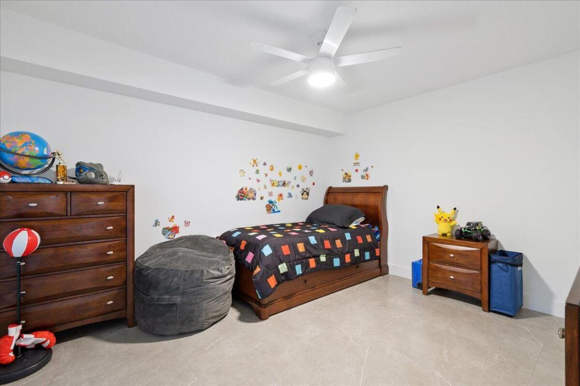 GARDEN LAKES AND GARDEN SQUARE SHOPS - Residential Lease