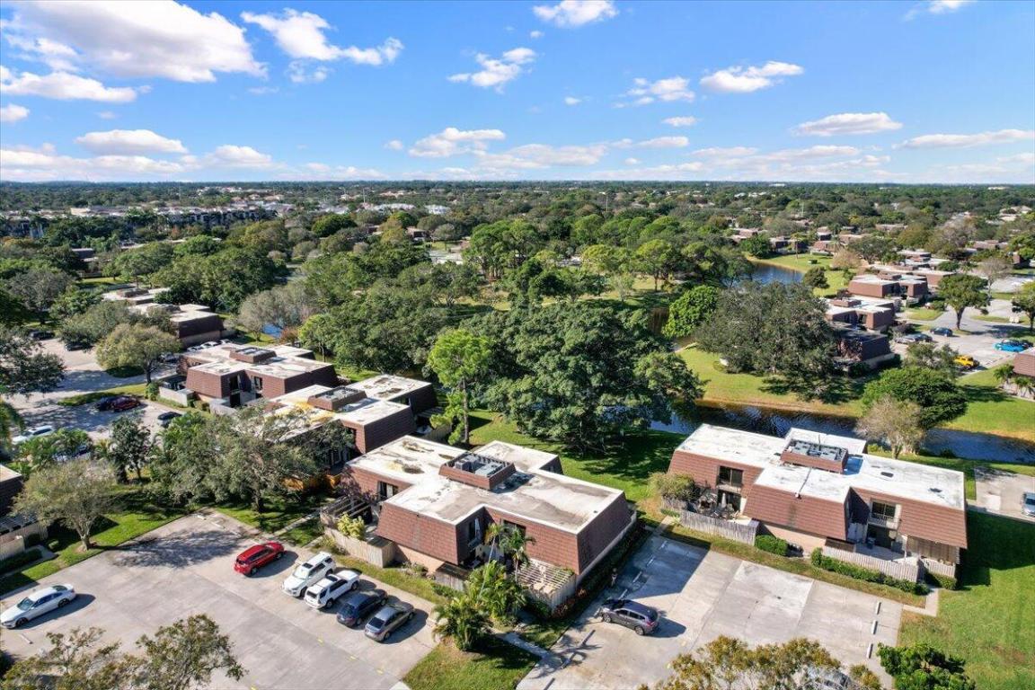 GARDEN LAKES AND GARDEN SQUARE SHOPS - Residential Lease