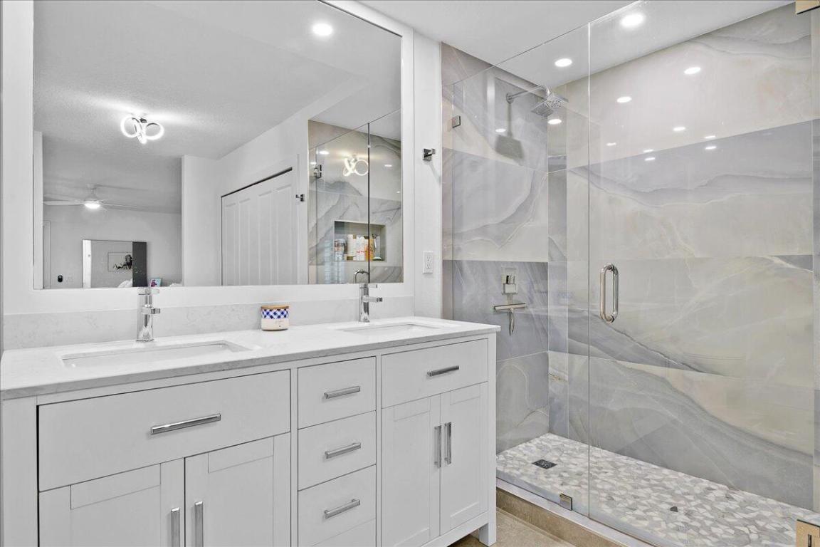 GARDEN LAKES AND GARDEN SQUARE SHOPS - Residential Lease