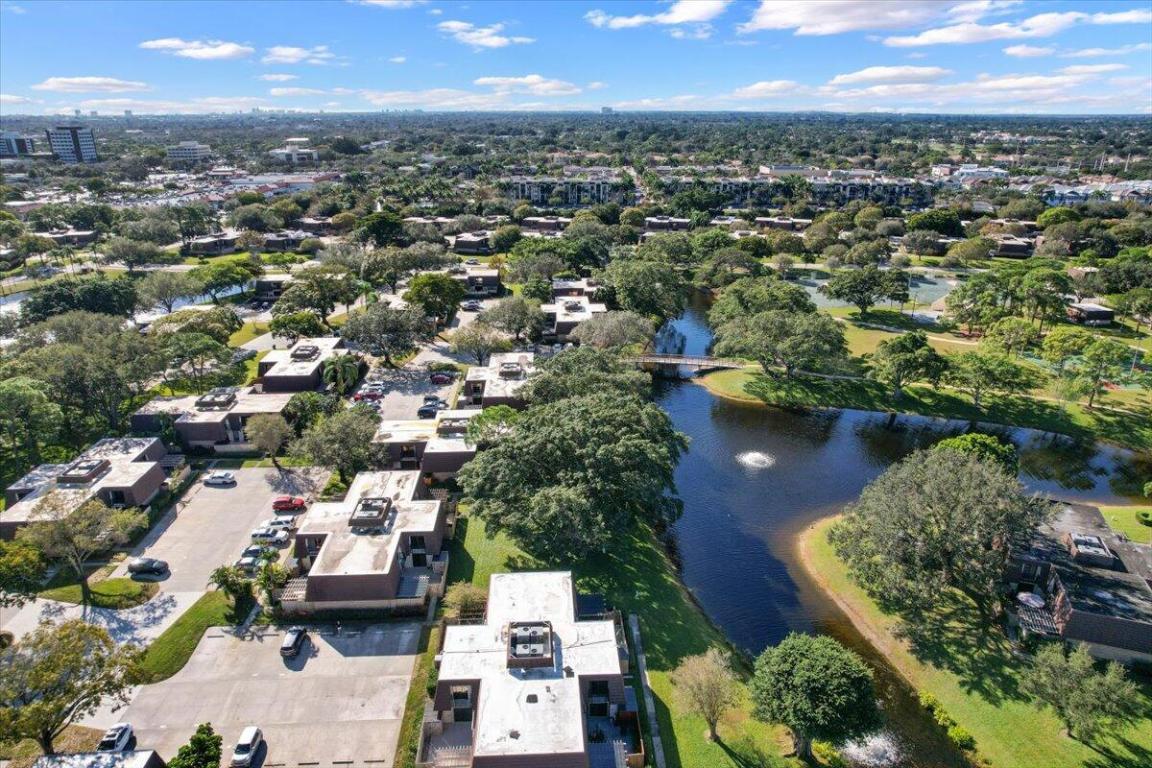 GARDEN LAKES AND GARDEN SQUARE SHOPS - Residential Lease