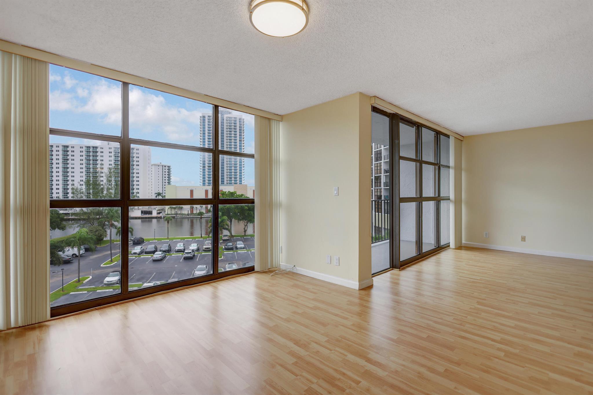 TOWERS OF OCEANVIEW SOUTH - Residential