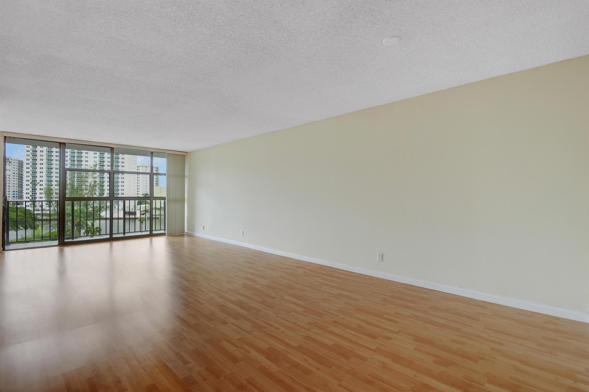 TOWERS OF OCEANVIEW SOUTH - Residential