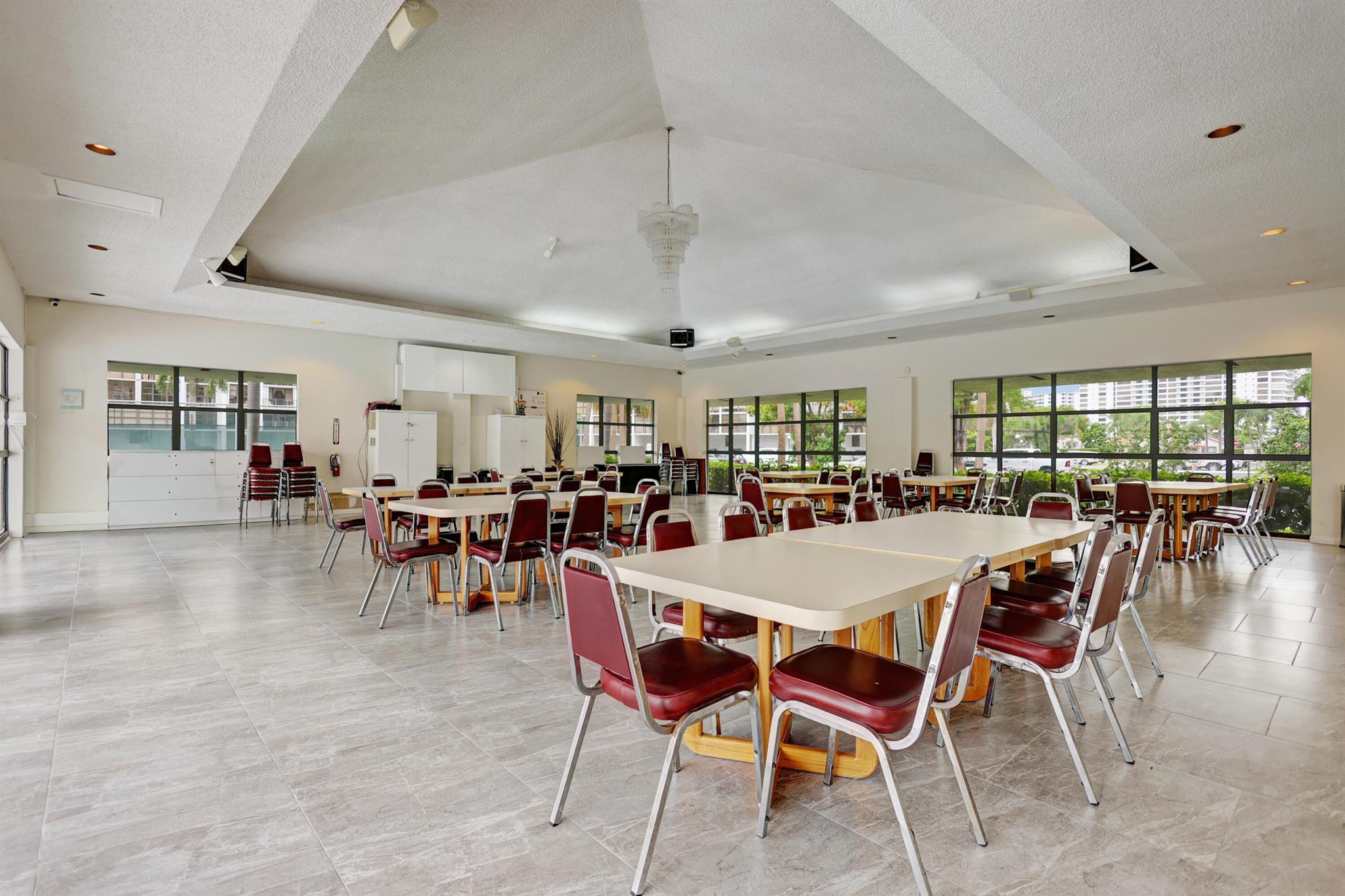TOWERS OF OCEANVIEW SOUTH - Residential