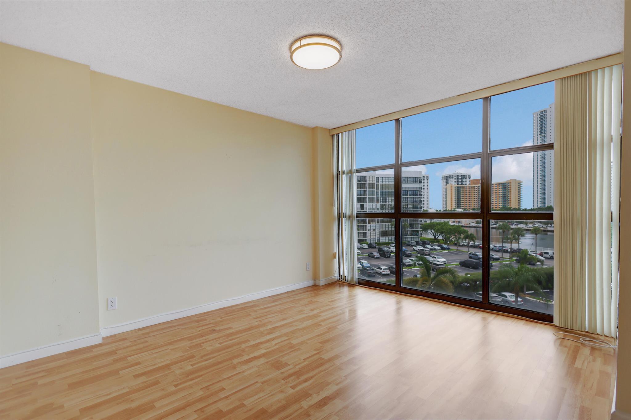 TOWERS OF OCEANVIEW SOUTH - Residential