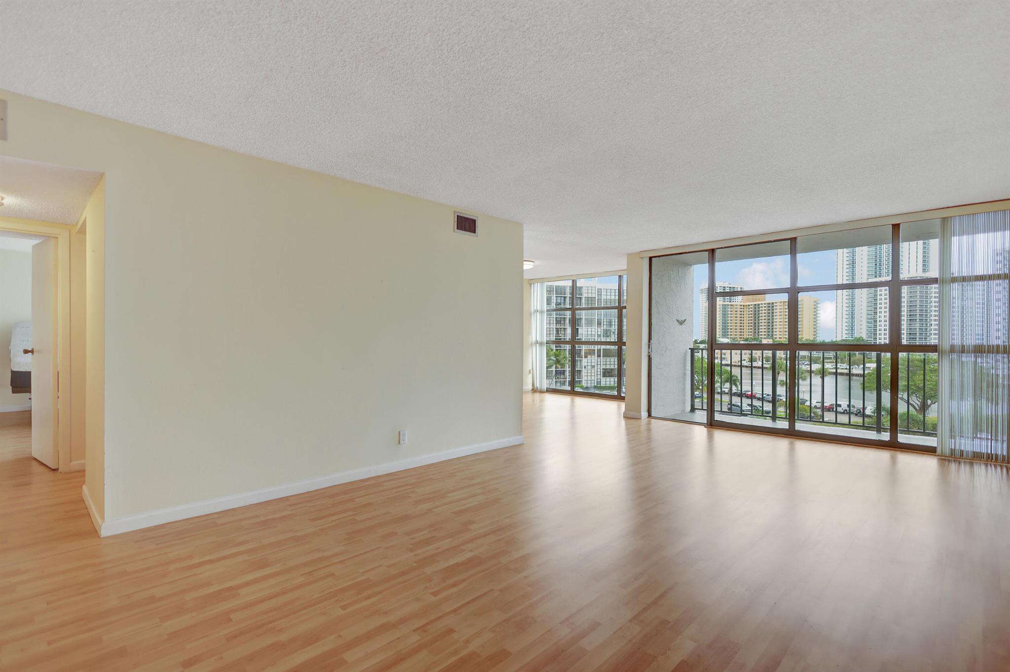 TOWERS OF OCEANVIEW SOUTH - Residential