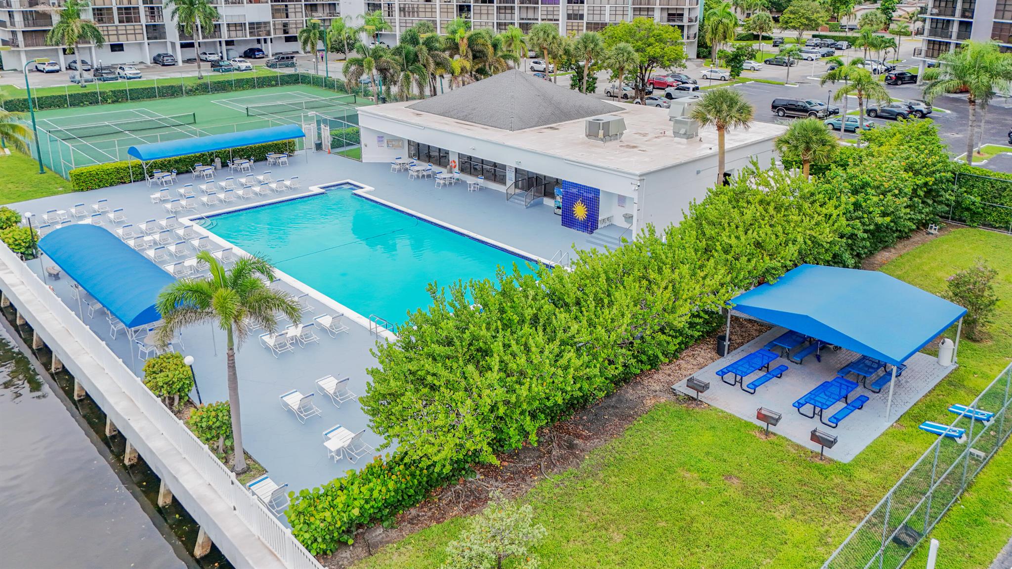 TOWERS OF OCEANVIEW SOUTH - Residential