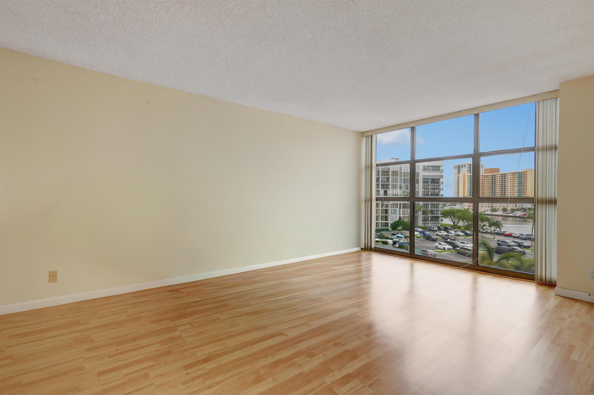 TOWERS OF OCEANVIEW SOUTH - Residential