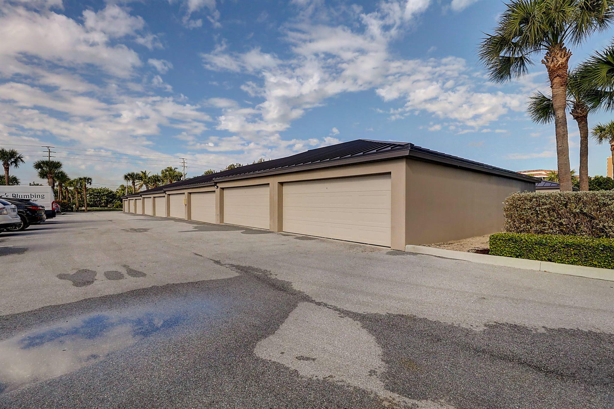 VISIONS CONDOMINIUM - Residential