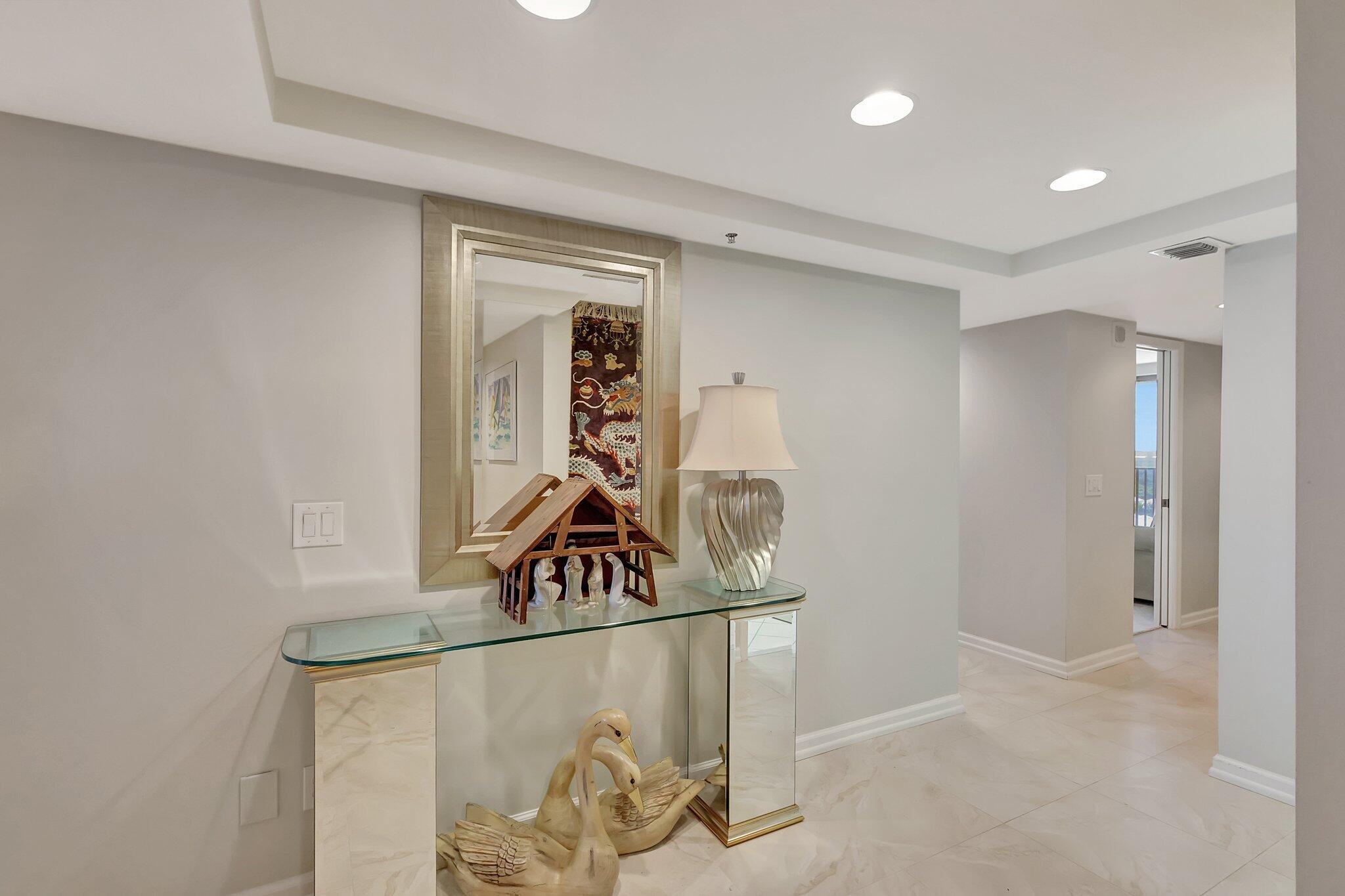 4000 N Highway A1a 1002, Hutchinson Island, FL, 34949/$1,095,000 3 4000 N Highway A1a 1002