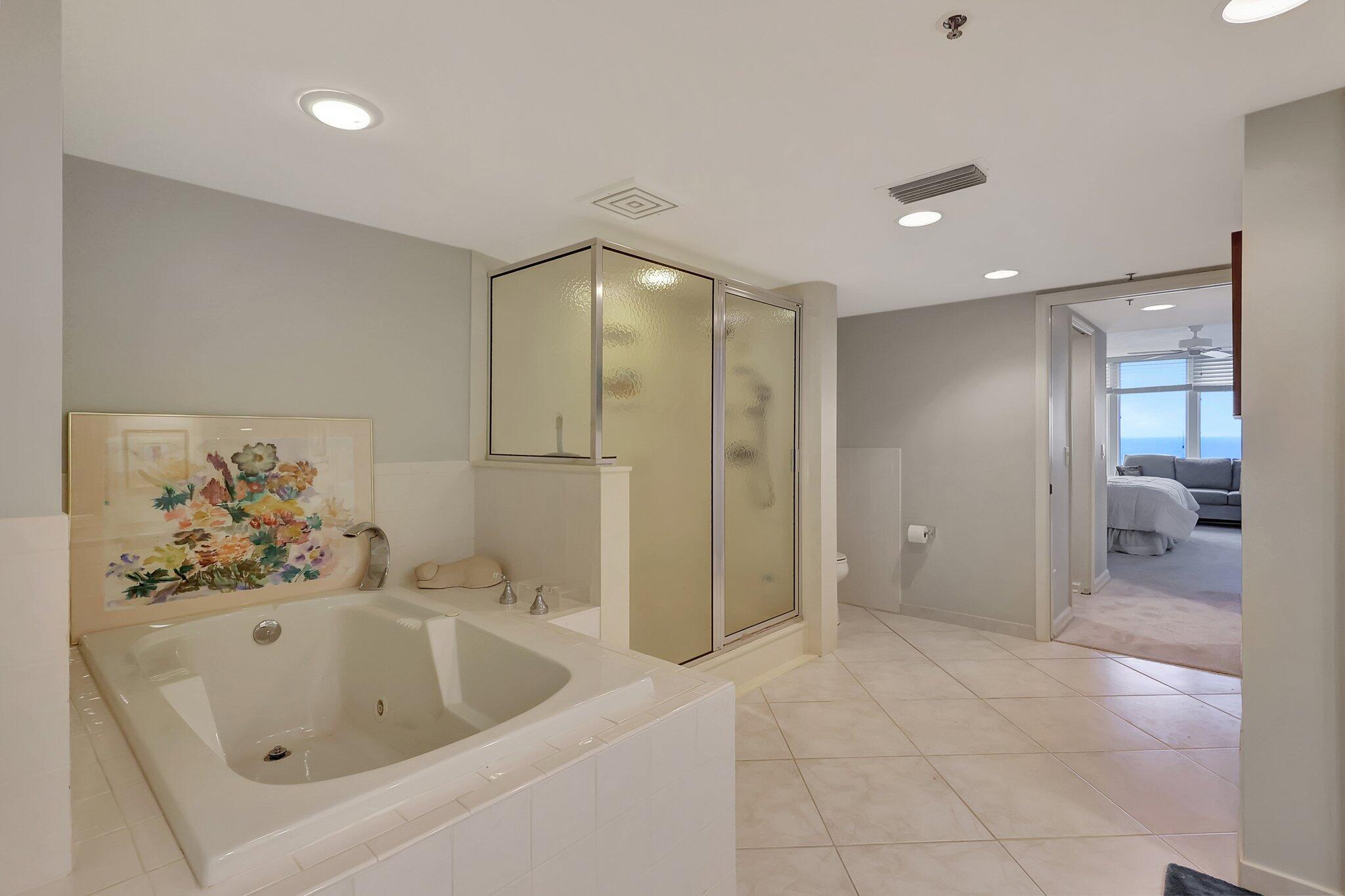 VISIONS CONDOMINIUM - Residential