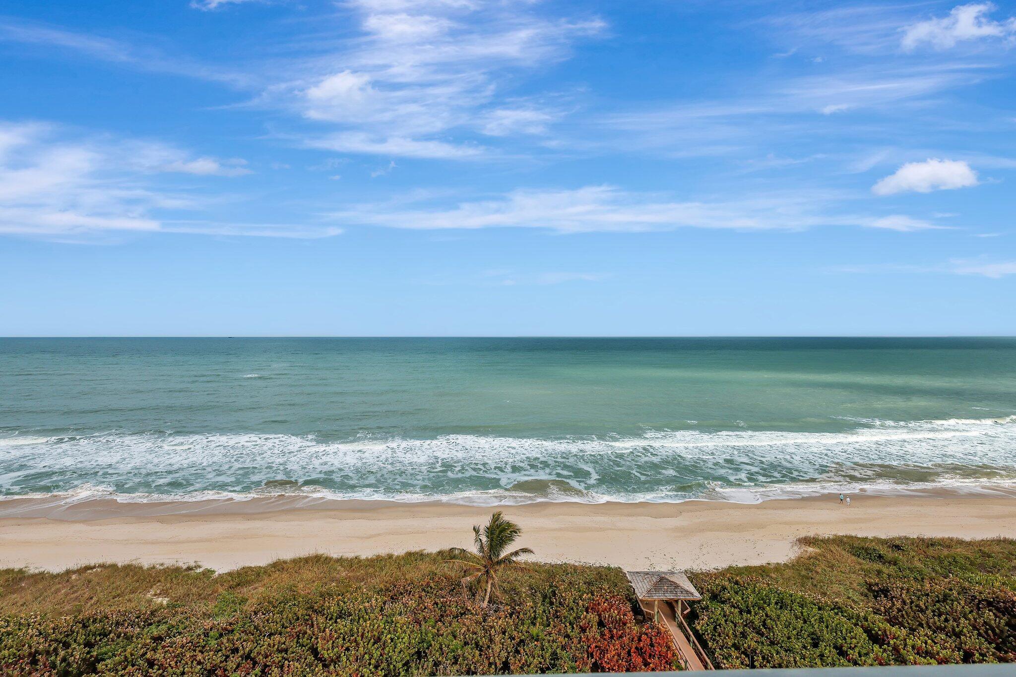 4000 N Highway A1a 1002, Hutchinson Island, FL, 34949/$1,095,000 1 4000 N Highway A1a 1002