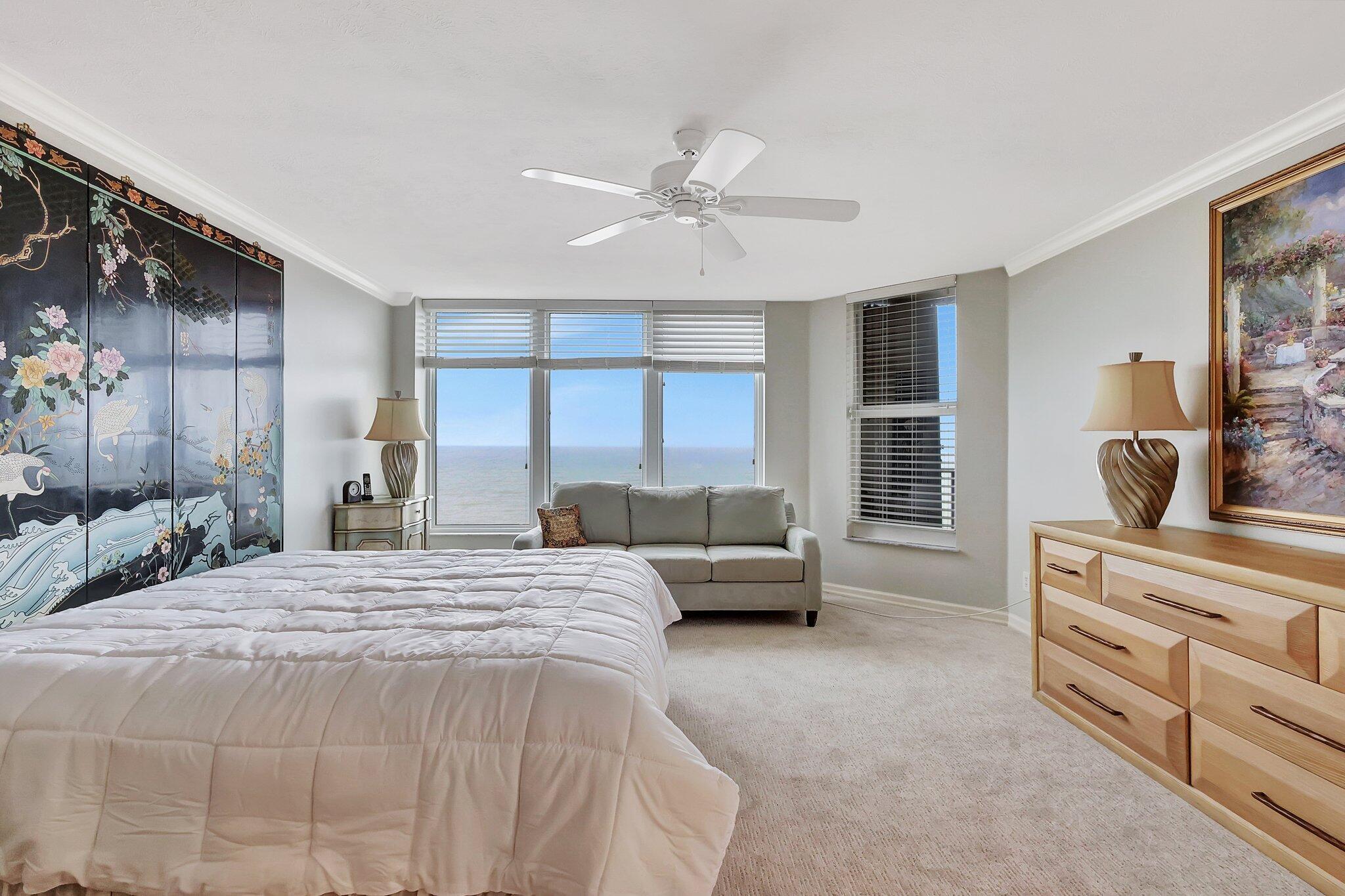 VISIONS CONDOMINIUM - Residential