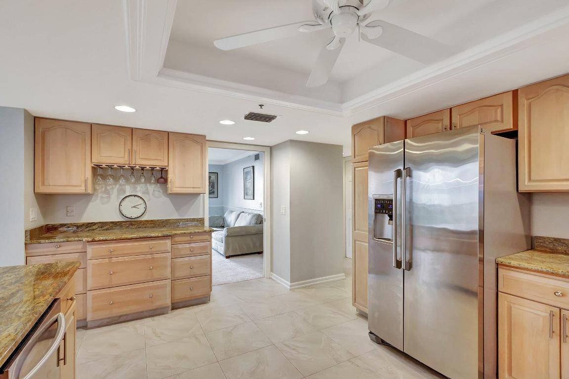 VISIONS CONDOMINIUM - Residential