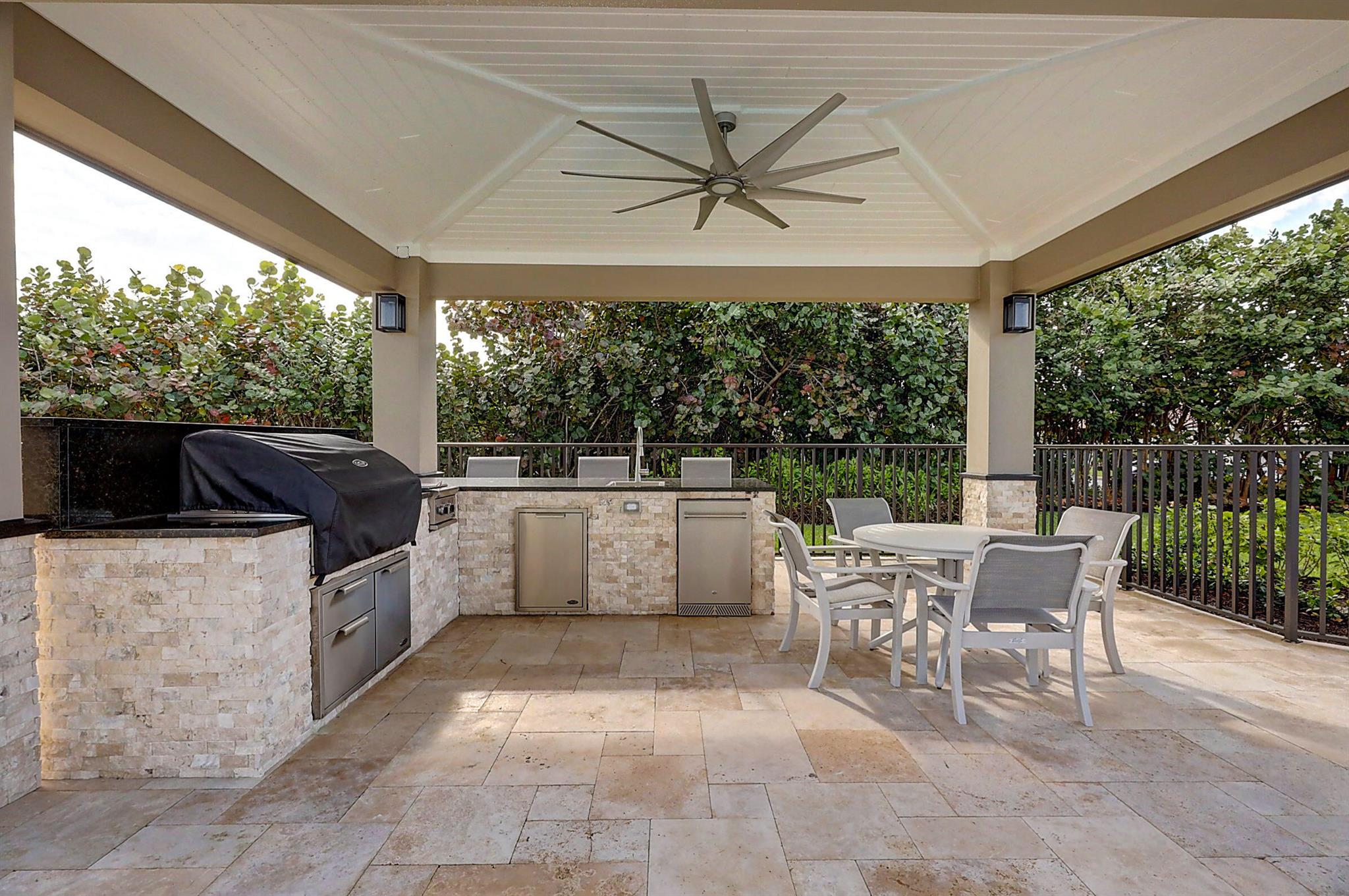 VISIONS CONDOMINIUM - Residential
