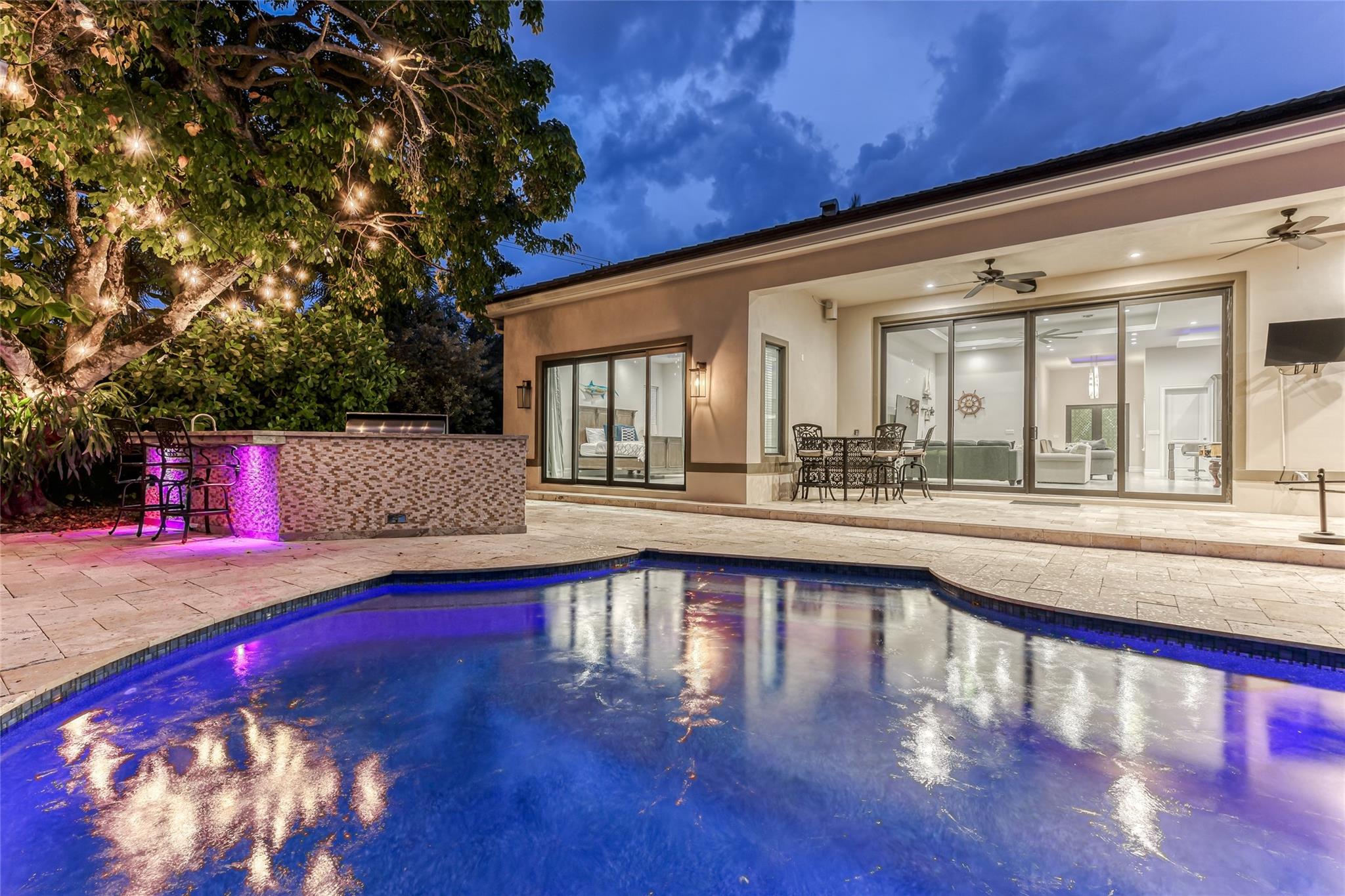 RIO VISTA ISLES - Residential