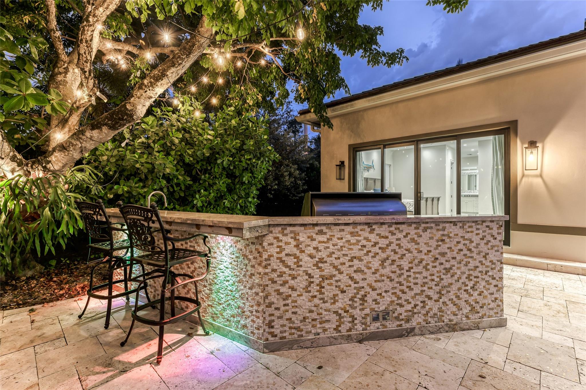 RIO VISTA ISLES - Residential