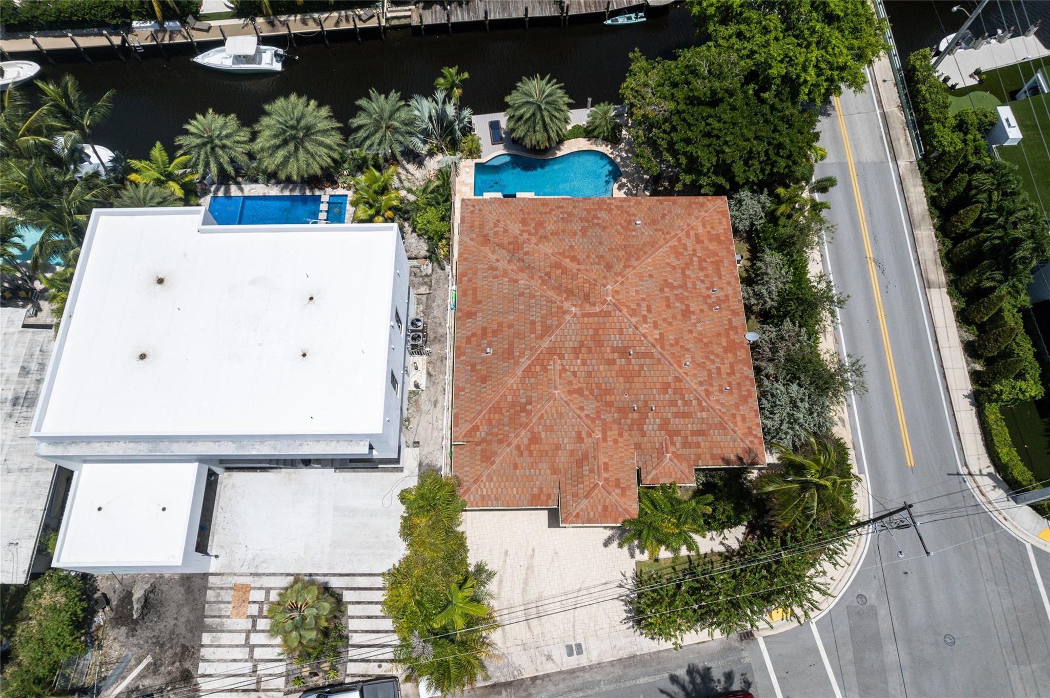 RIO VISTA ISLES - Residential