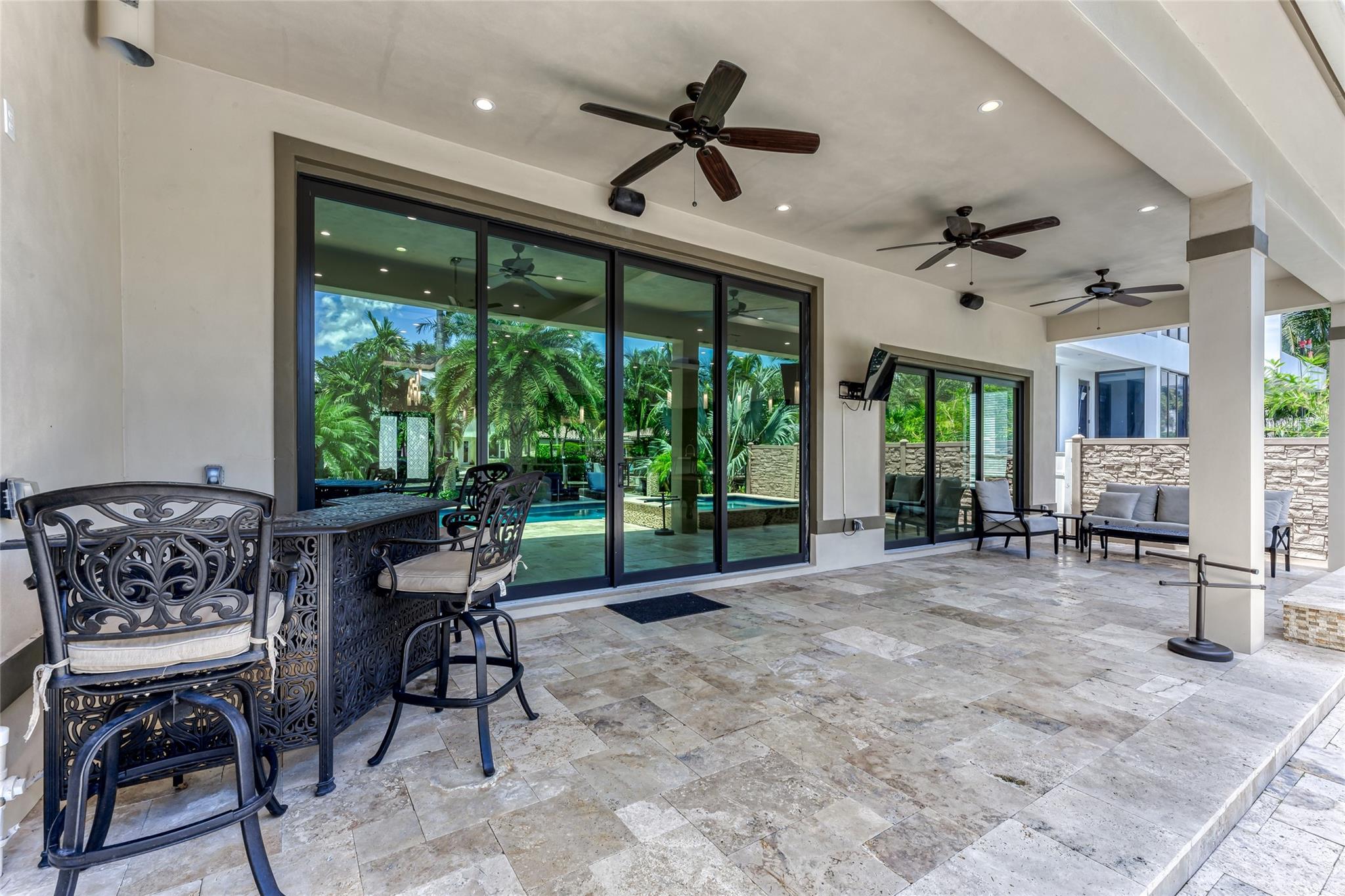 RIO VISTA ISLES - Residential