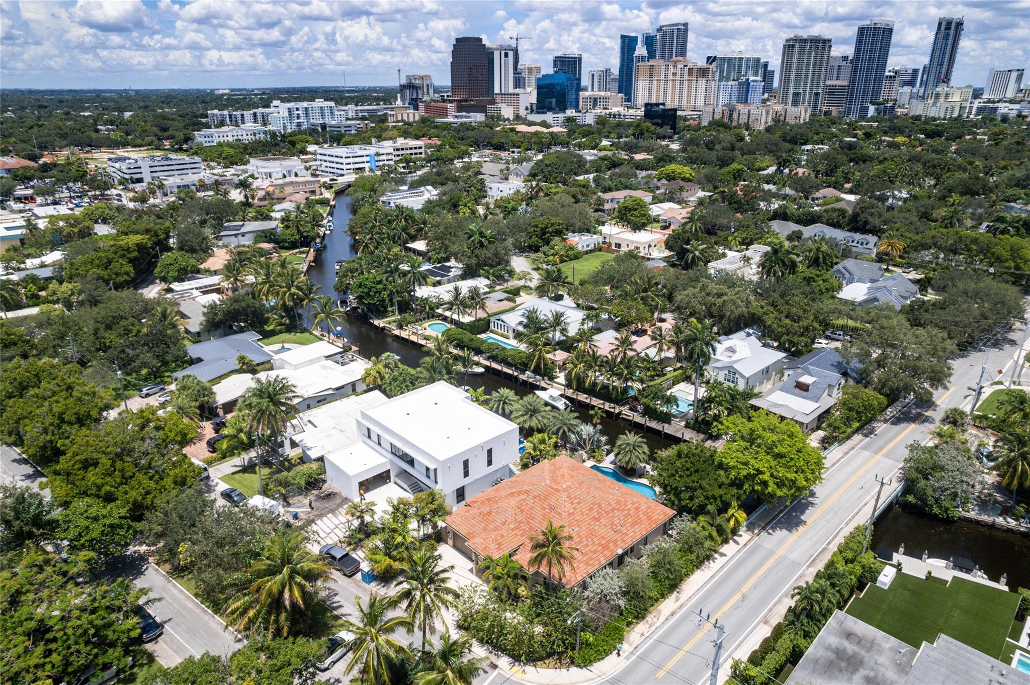 RIO VISTA ISLES - Residential