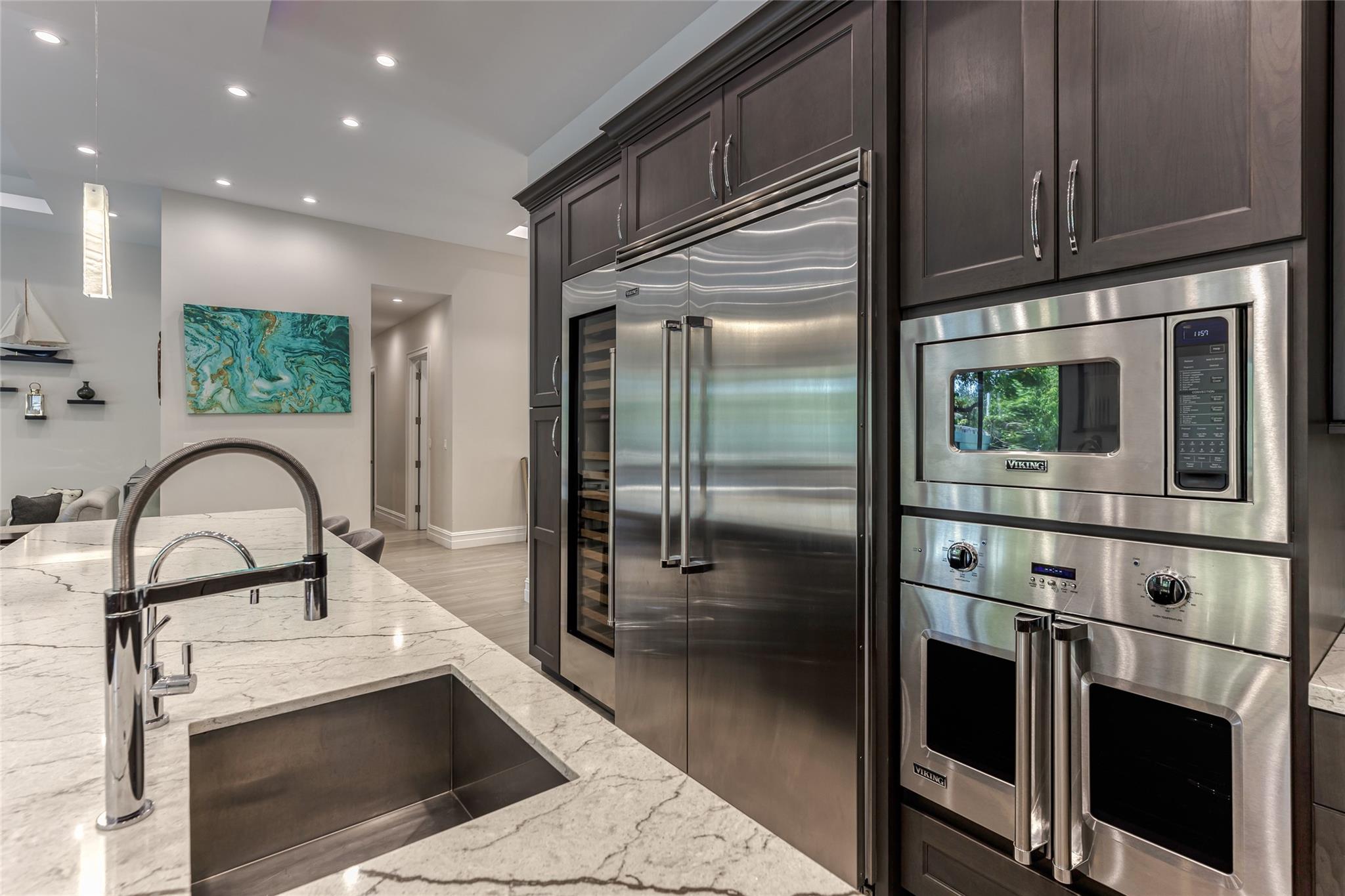 RIO VISTA ISLES - Residential