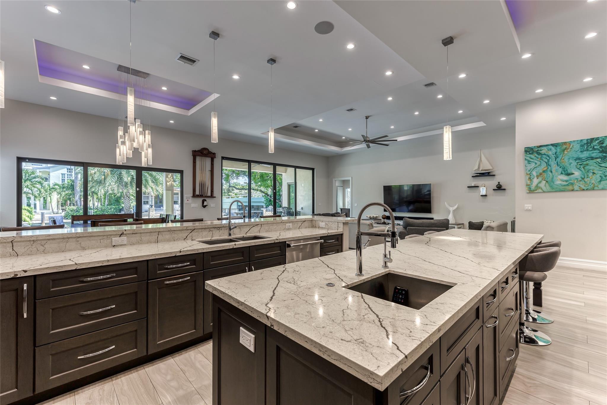 RIO VISTA ISLES - Residential