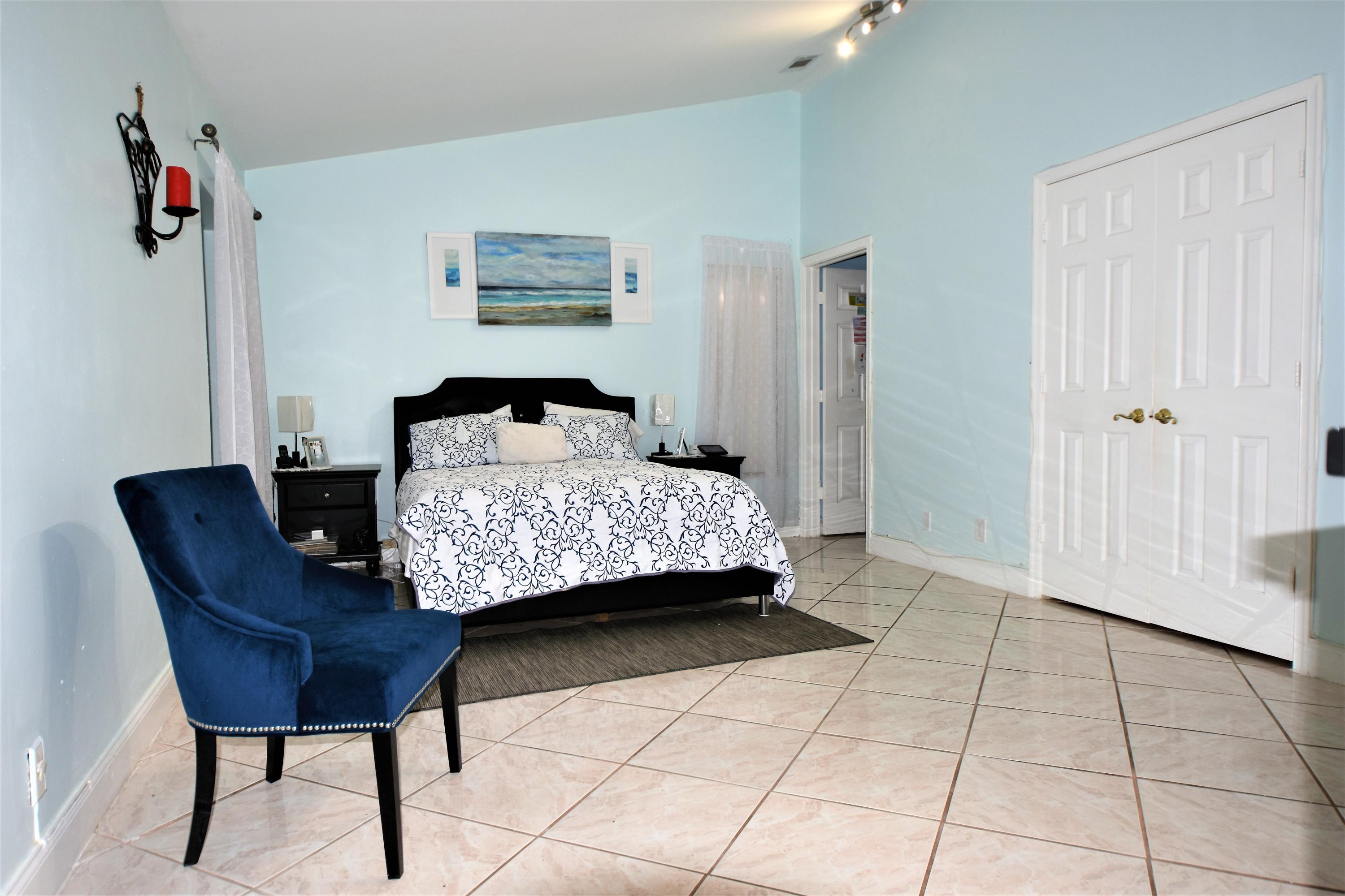 PALM BEACH FARMS CO 7 - Residential