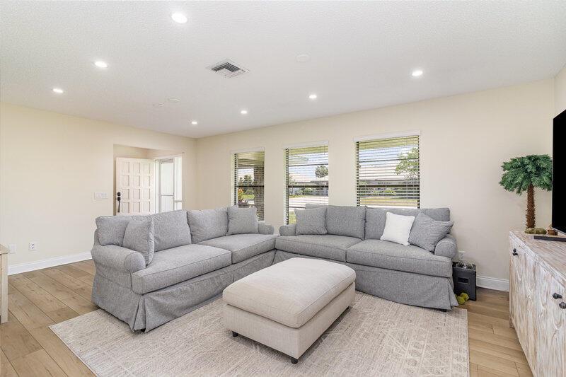 Emerald Isles Phase 2 - Residential