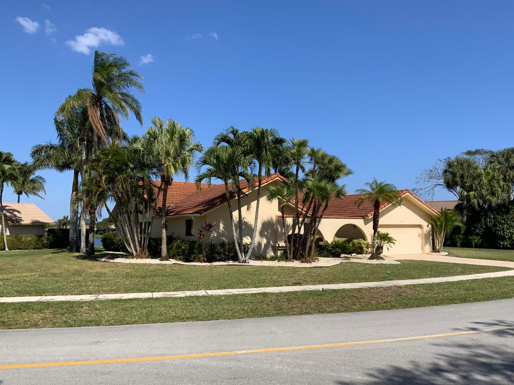 Photo of 2662 SW 23rd Cranbrook Drive, Boynton Beach, FL 33436 (MLS # R10961846)