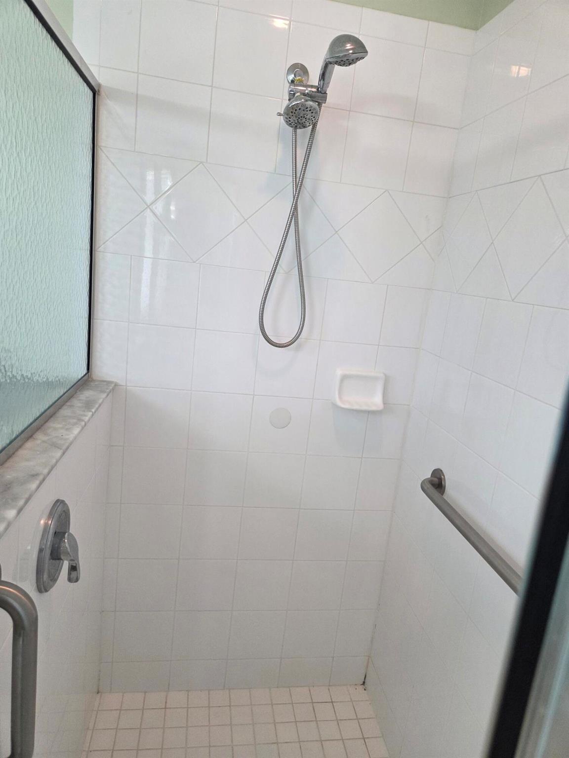 SAWGRASS LAKES PHASE 5 - Residential