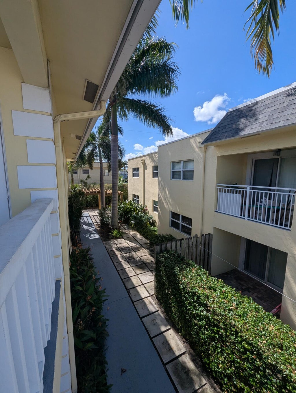 Photo of 2120 NE 42ND Court #5, Lighthouse Point, FL 33064 (MLS # B26091994)
