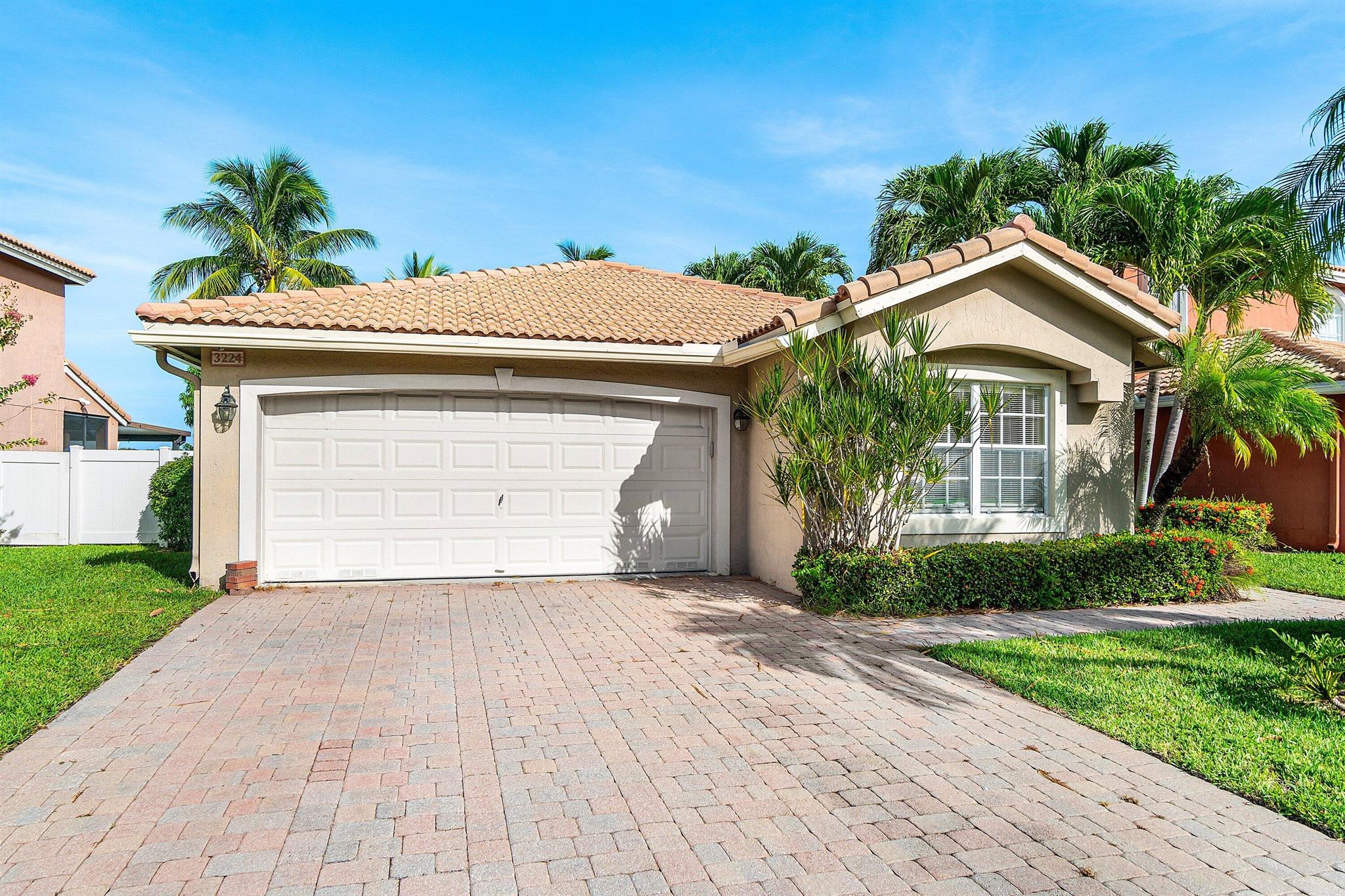 3224 Turtle Cove