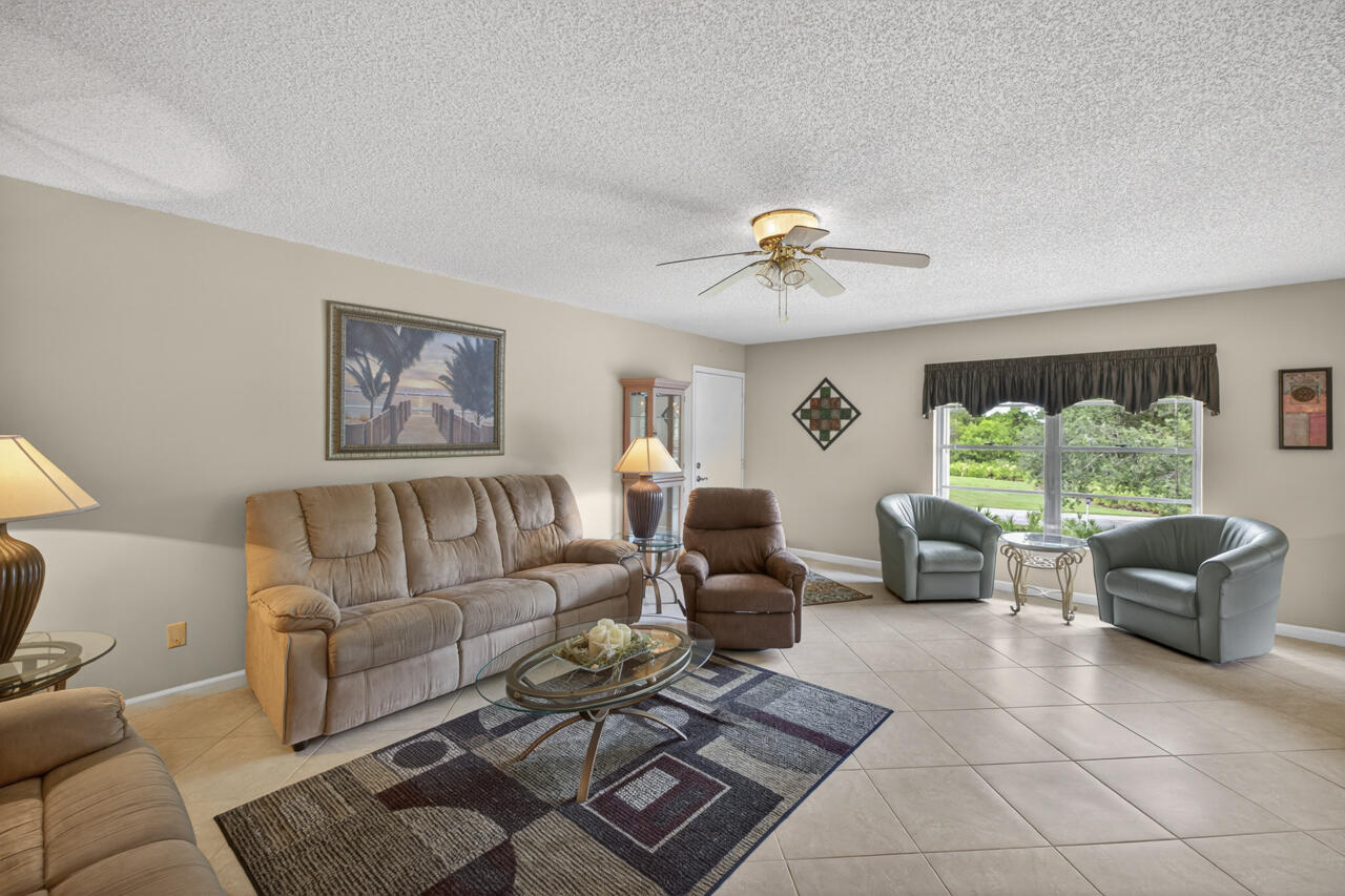 1 Lake Vista Trail 207