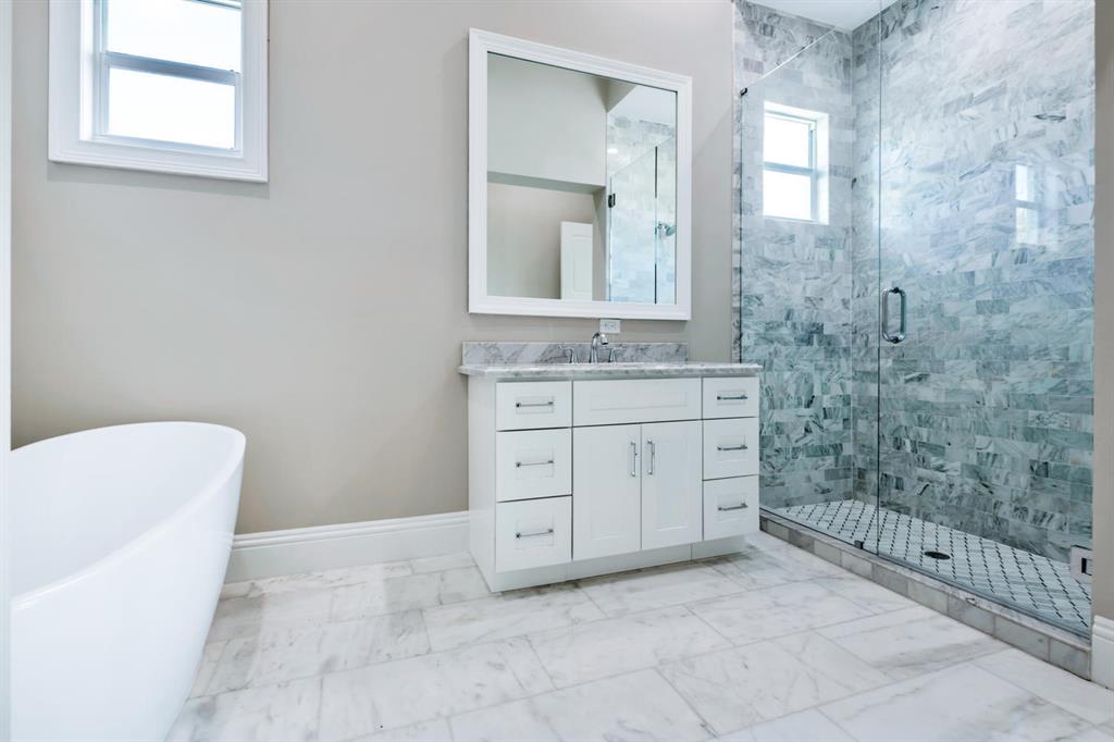 STEEPLECHASE HORSESHOE AC - Residential