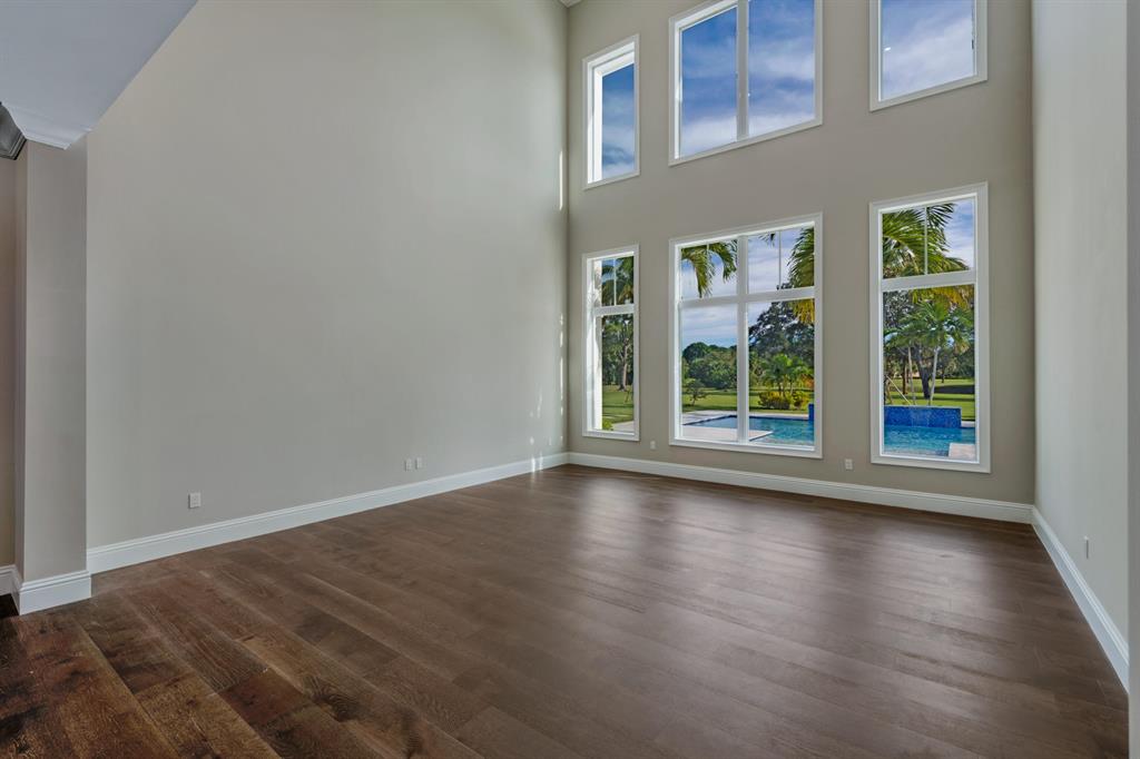 STEEPLECHASE HORSESHOE AC - Residential