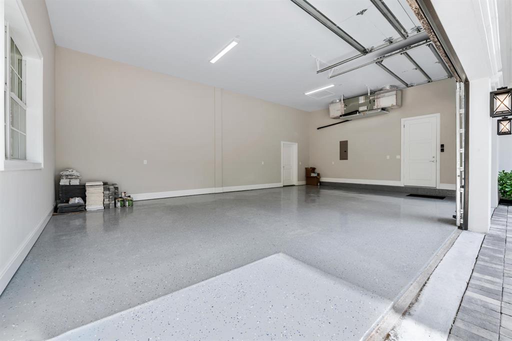 STEEPLECHASE HORSESHOE AC - Residential