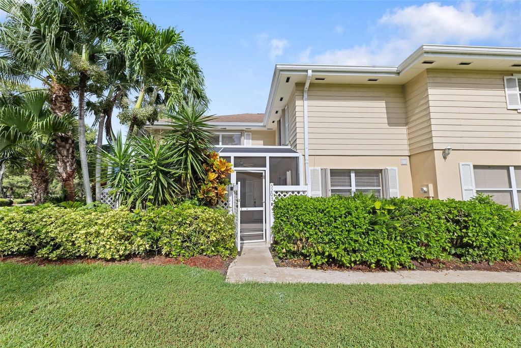 Photo of 5203 Wheatley Court, Boynton Beach, FL 33436 (MLS # F10530389)