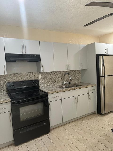 18021 NW 6th Pl Miami FL 33169