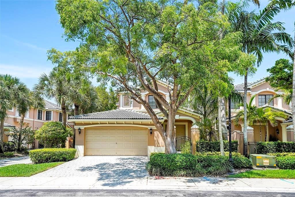 Courtside at Weston Hills - Residential Lease