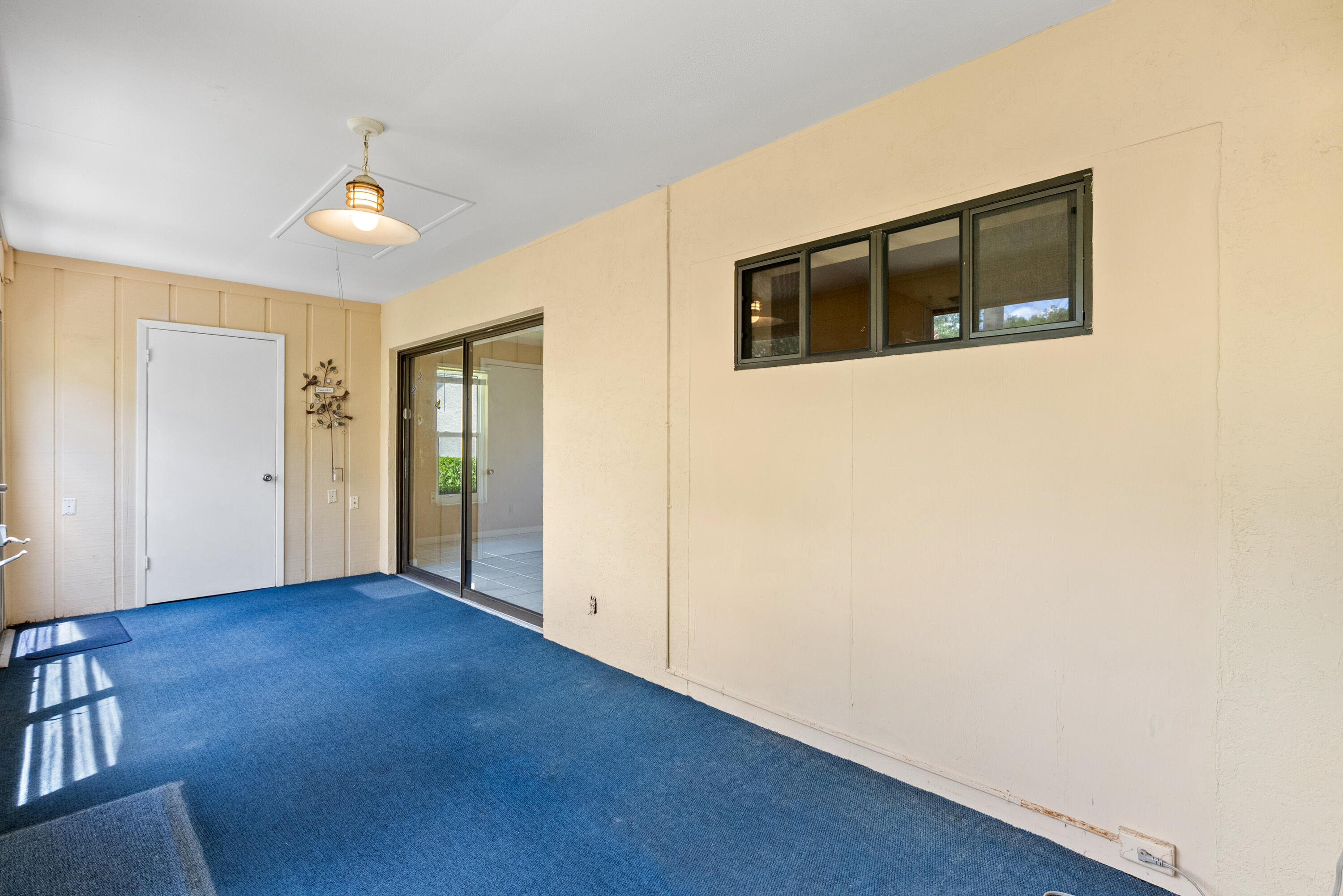 TWIN LAKES SOUTH & TOWN VILLAS CONDO - Residential