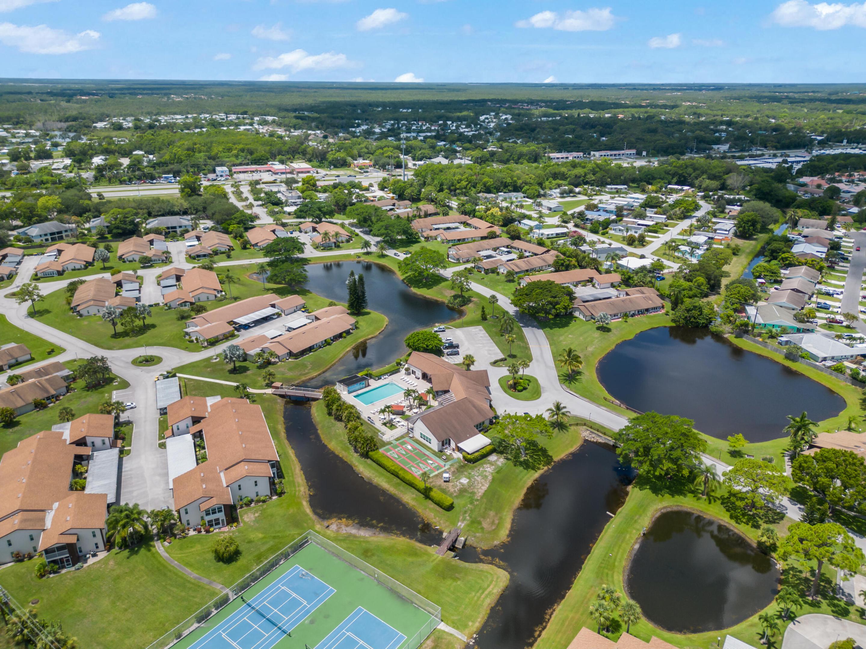 TWIN LAKES SOUTH & TOWN VILLAS CONDO - Residential