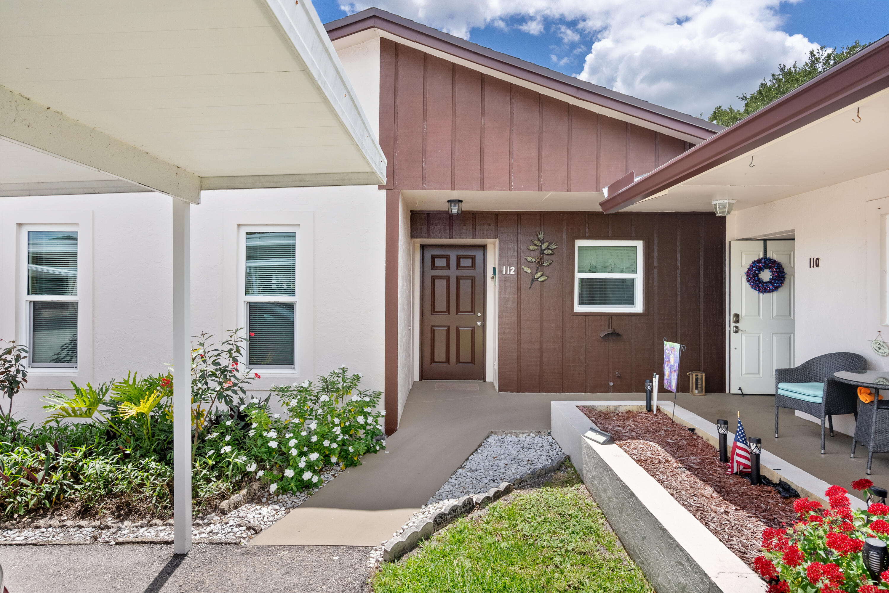 TWIN LAKES SOUTH & TOWN VILLAS CONDO - Residential