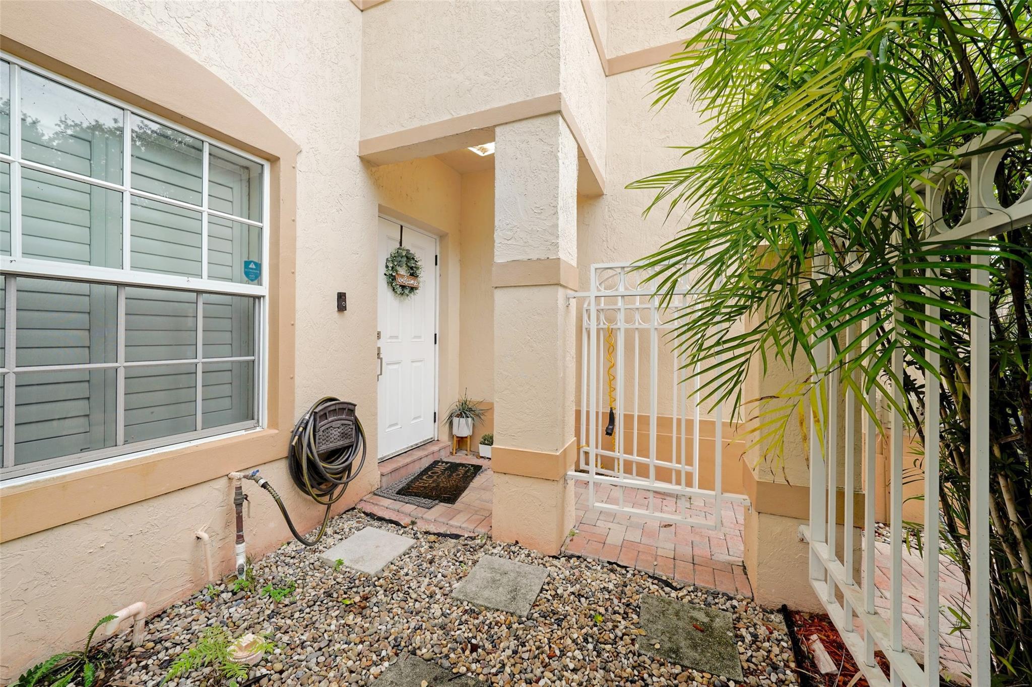 604 NW 170th Ter