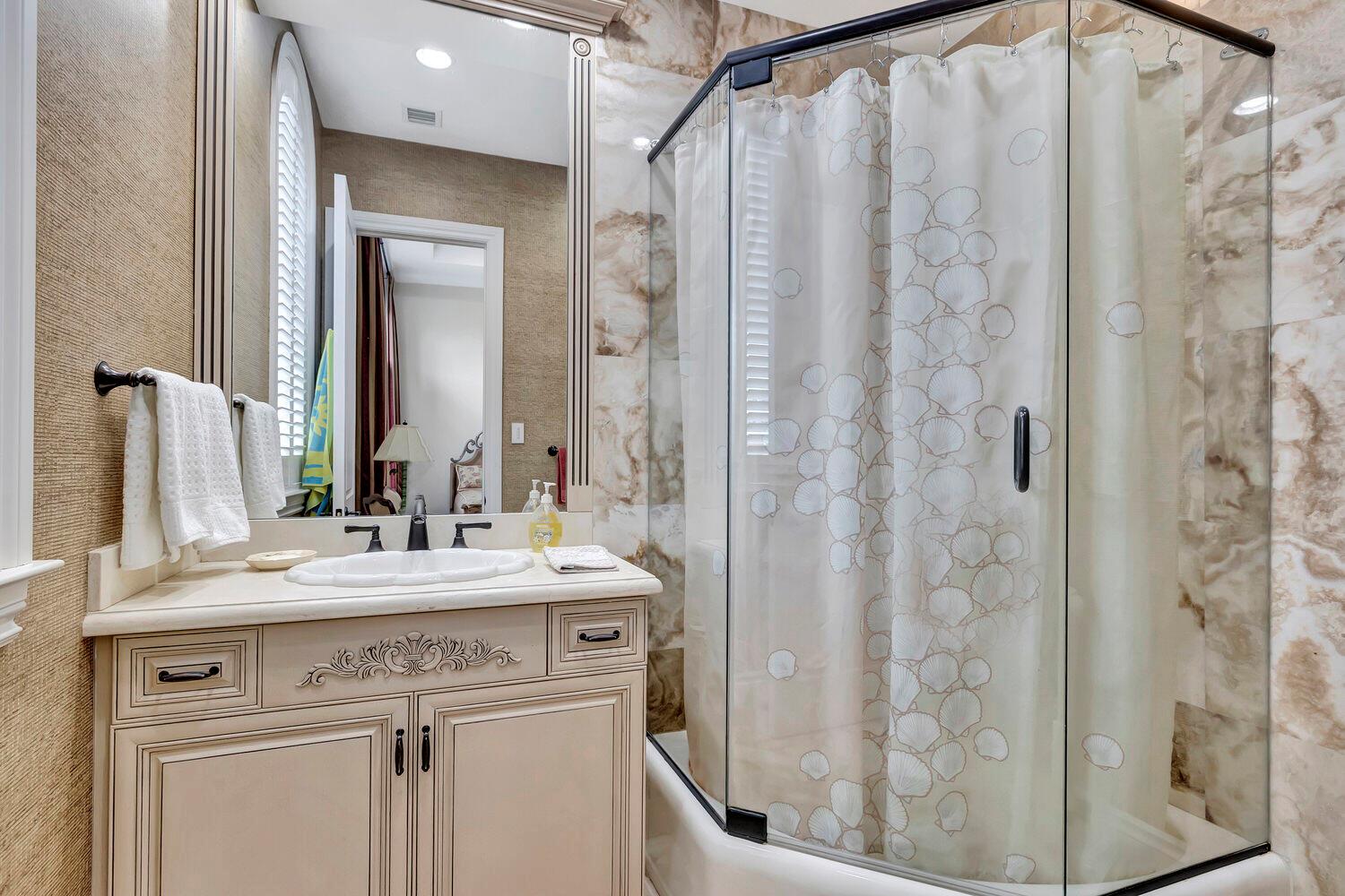 HARBOUR EAST SEC 2 - Residential