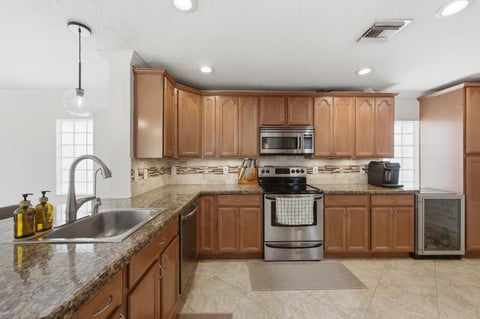 Tiny photo for 9768 NW 1st Manor, Coral Springs, FL 33071 (MLS # B26033961)