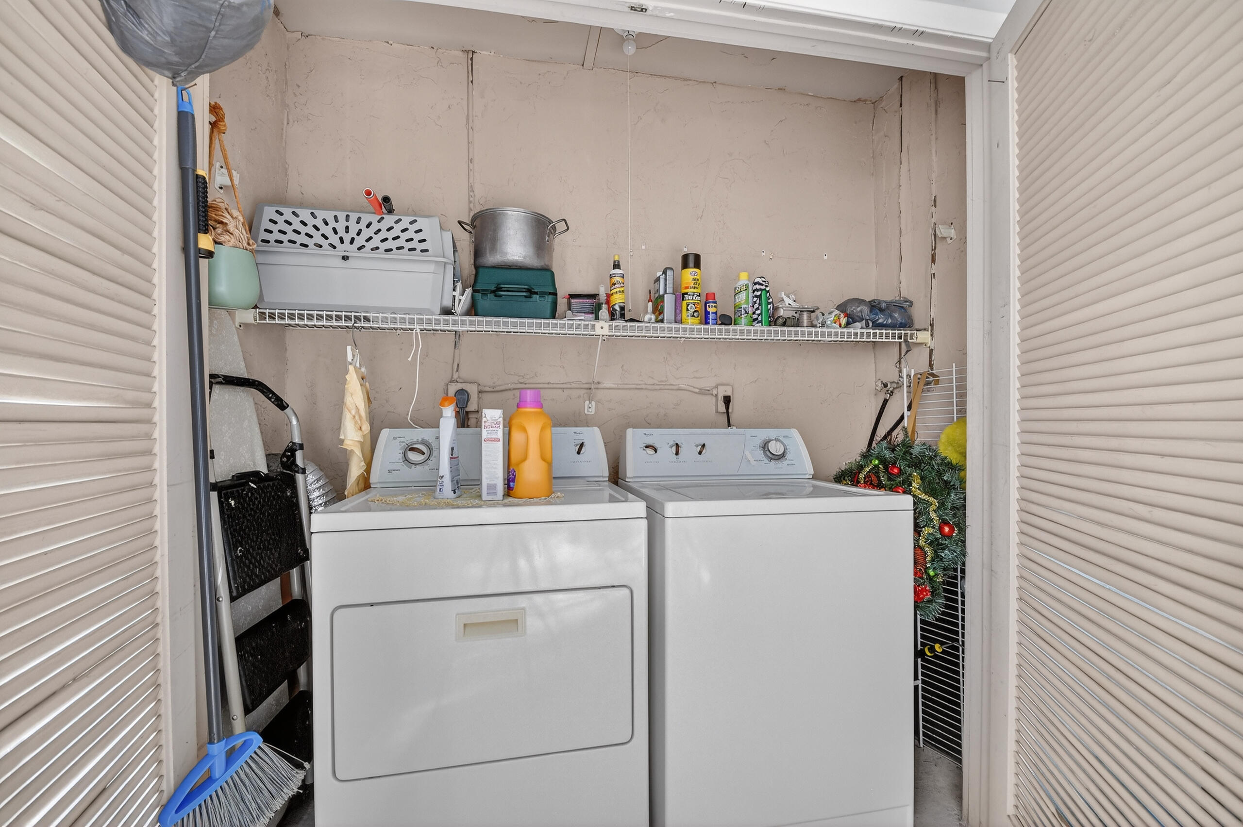 GOLDEN LAKES VILLAGE - Residential