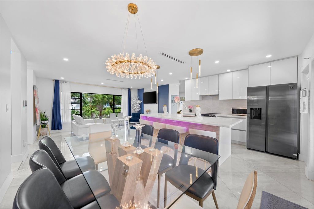 Photo of 1100 Buchanan Street, Hollywood, FL 33019 (MLS # B26022357)
