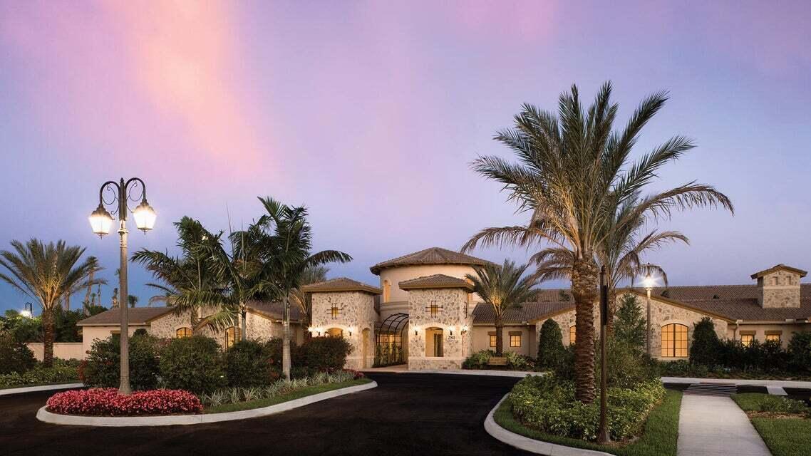 JUPITER COUNTRY CLUB - Residential