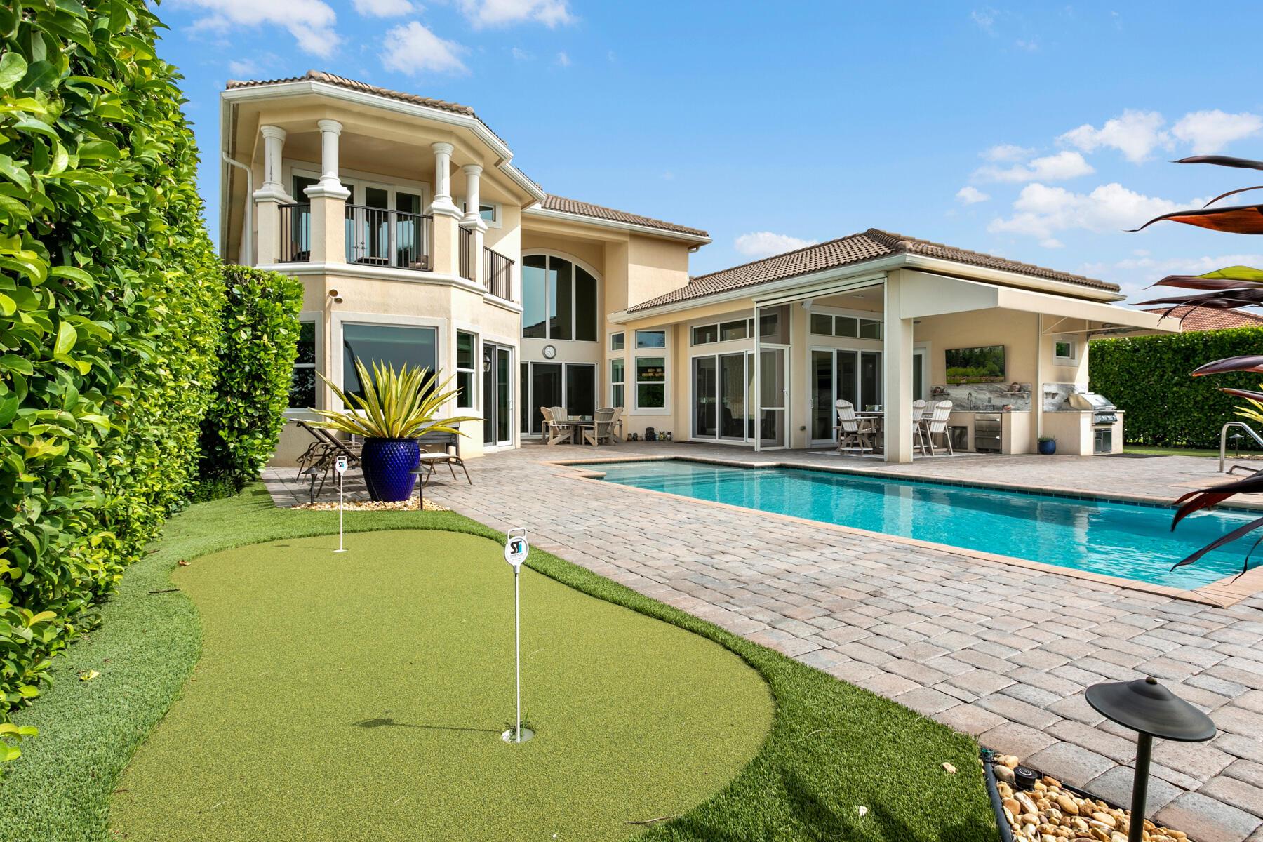 JUPITER COUNTRY CLUB - Residential