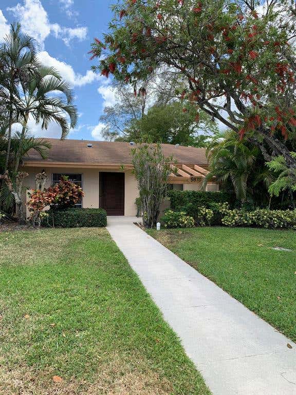 Photo of 5870 Sugar Palm Court #B, Delray Beach, FL 33484 (MLS # R10706389)